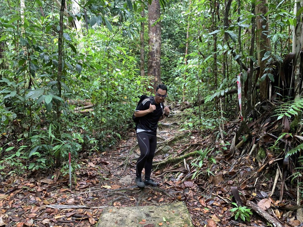 Nak hiking di laluan ini jangan pergi sendiri! Cari yang berpengalaman