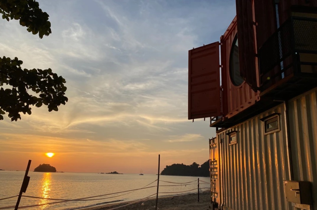 Senja yang indah dan nyaman.