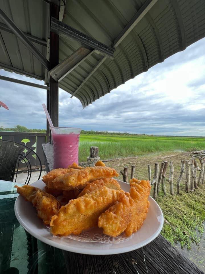 Makan di tempat ini membuat sesiapa merasa begitu beruntung.