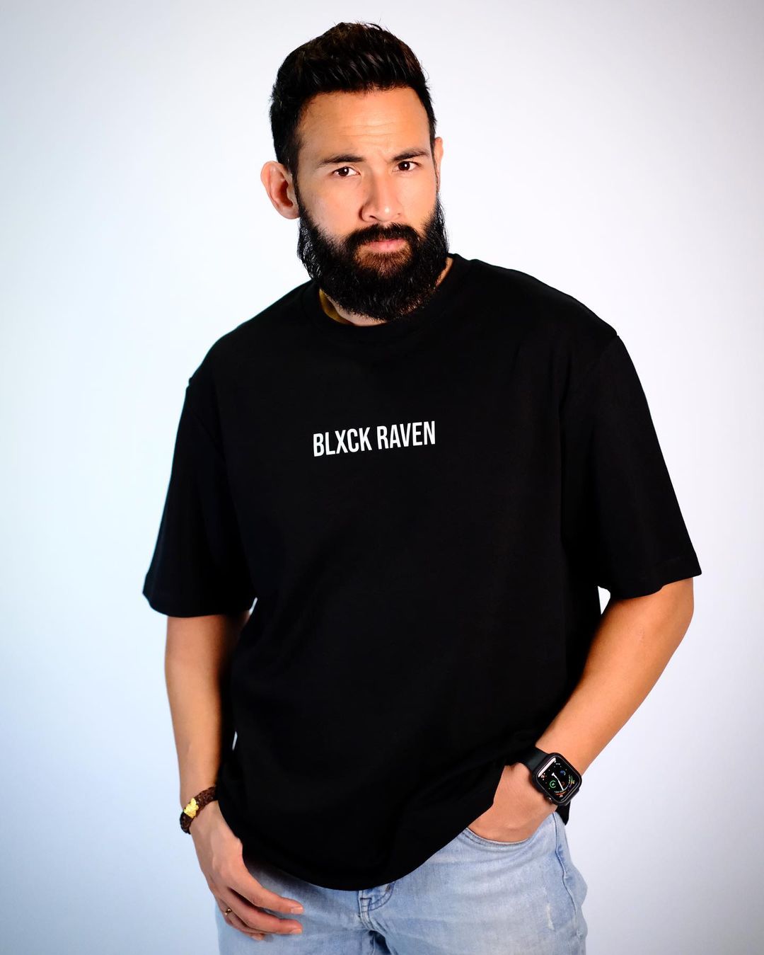 Instagram Sharnaaz Ahmad