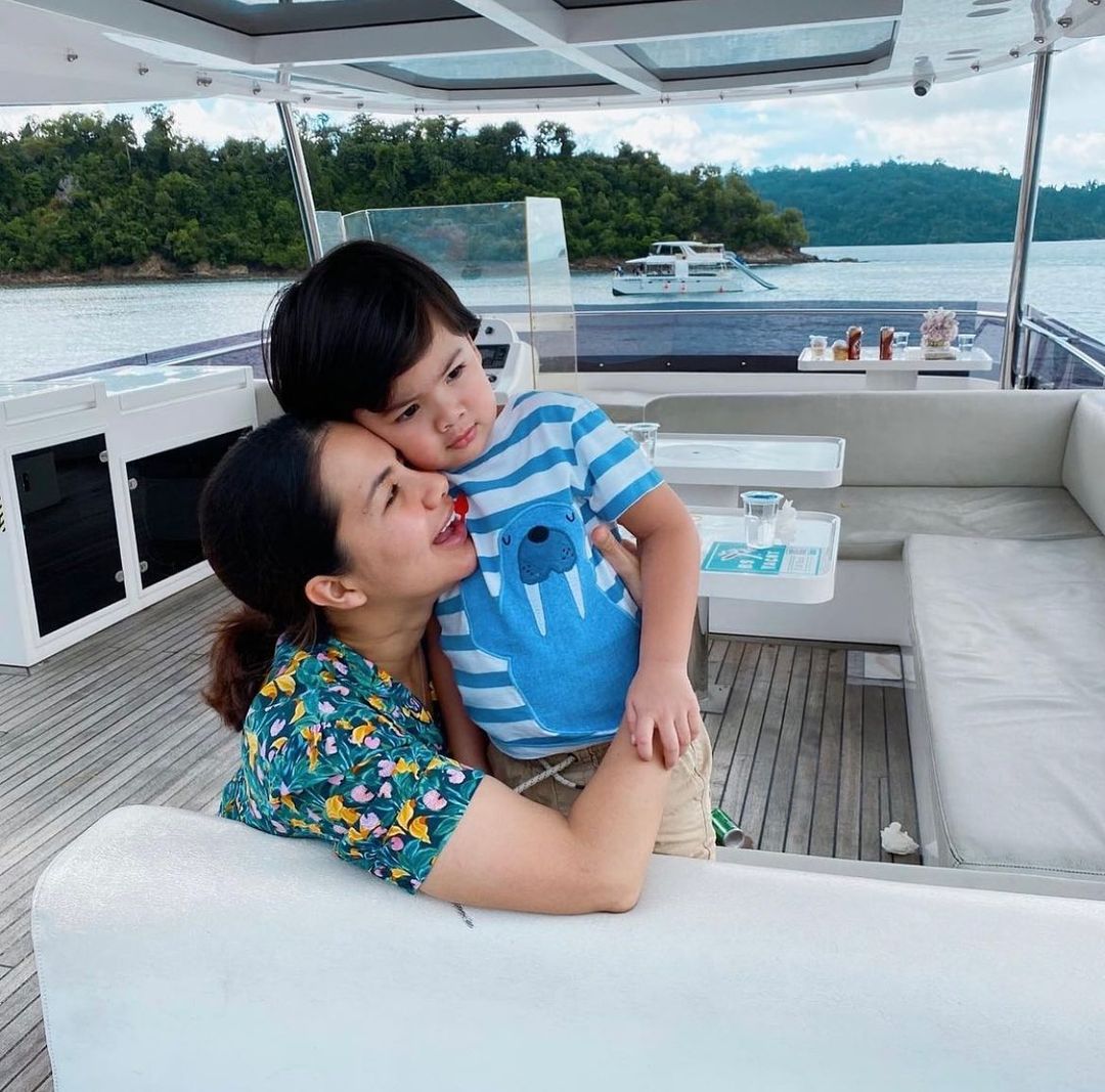 Instagram Sharnaaz Ahmad