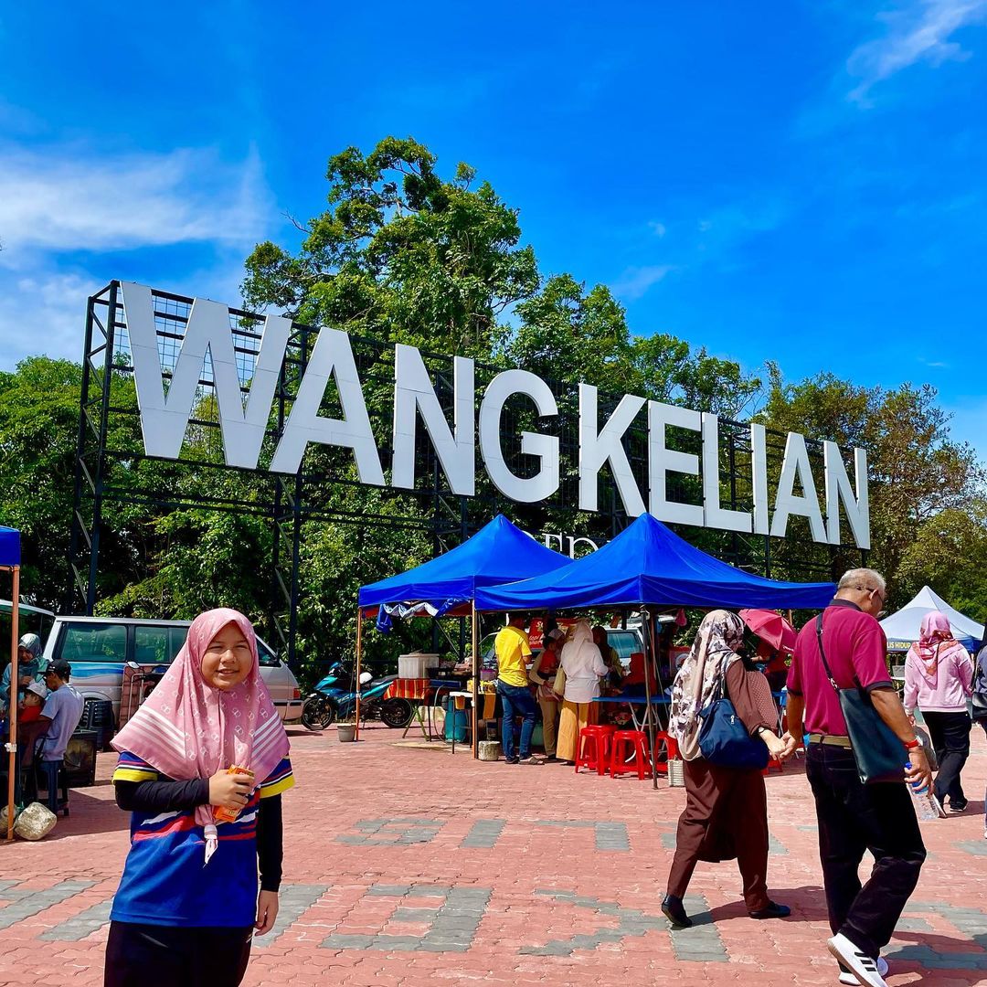 Instagram zara_zaidi2909