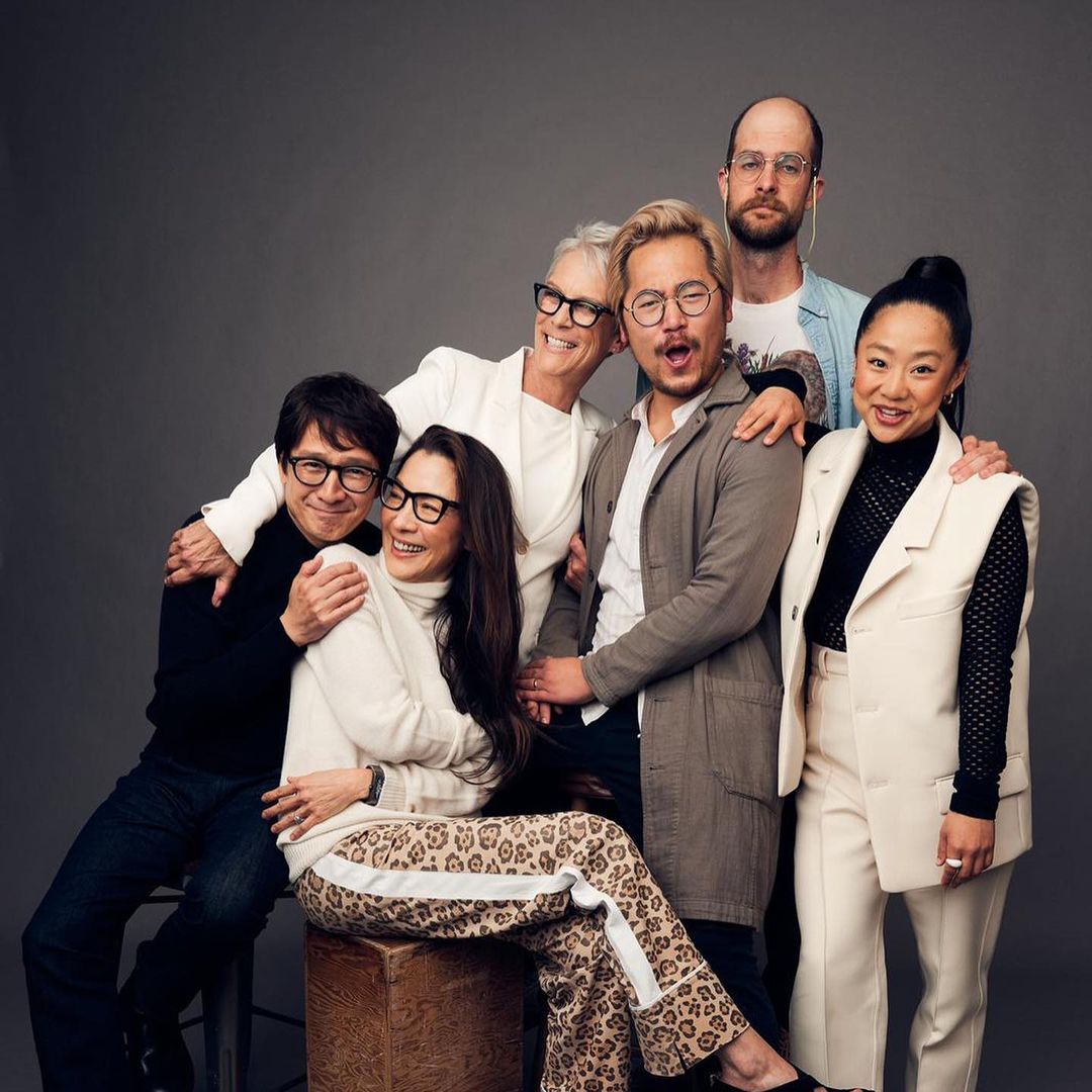 Pelakon Everything Everywhere All at Once