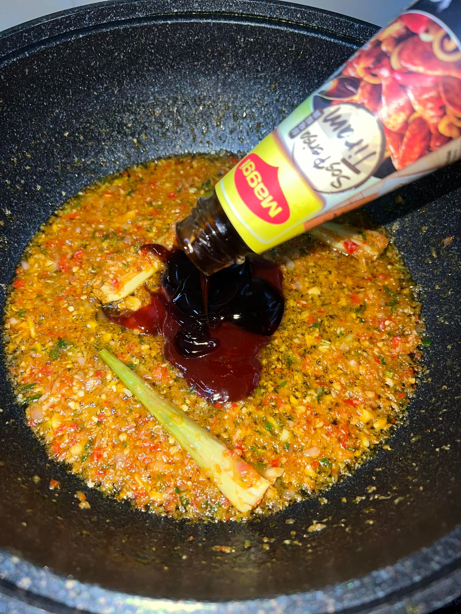 Sos tiram penambah rasa