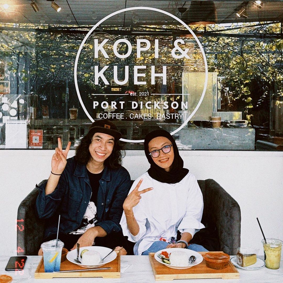 Kopi & Kueh