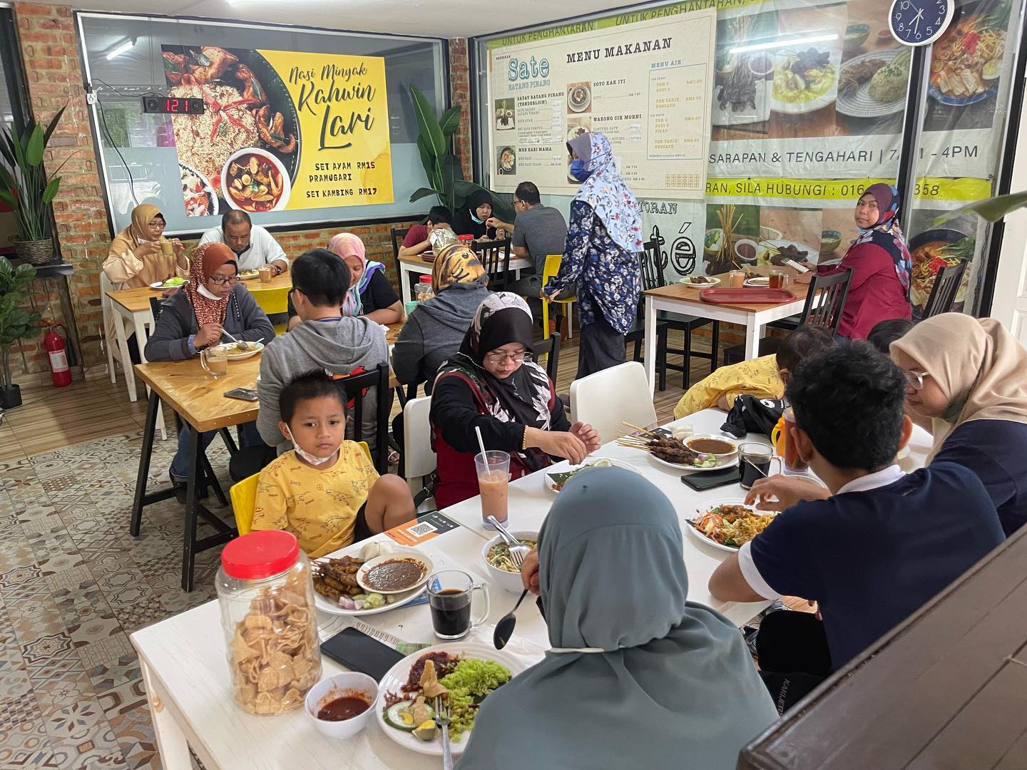 Kawasan Makan Yang Luas