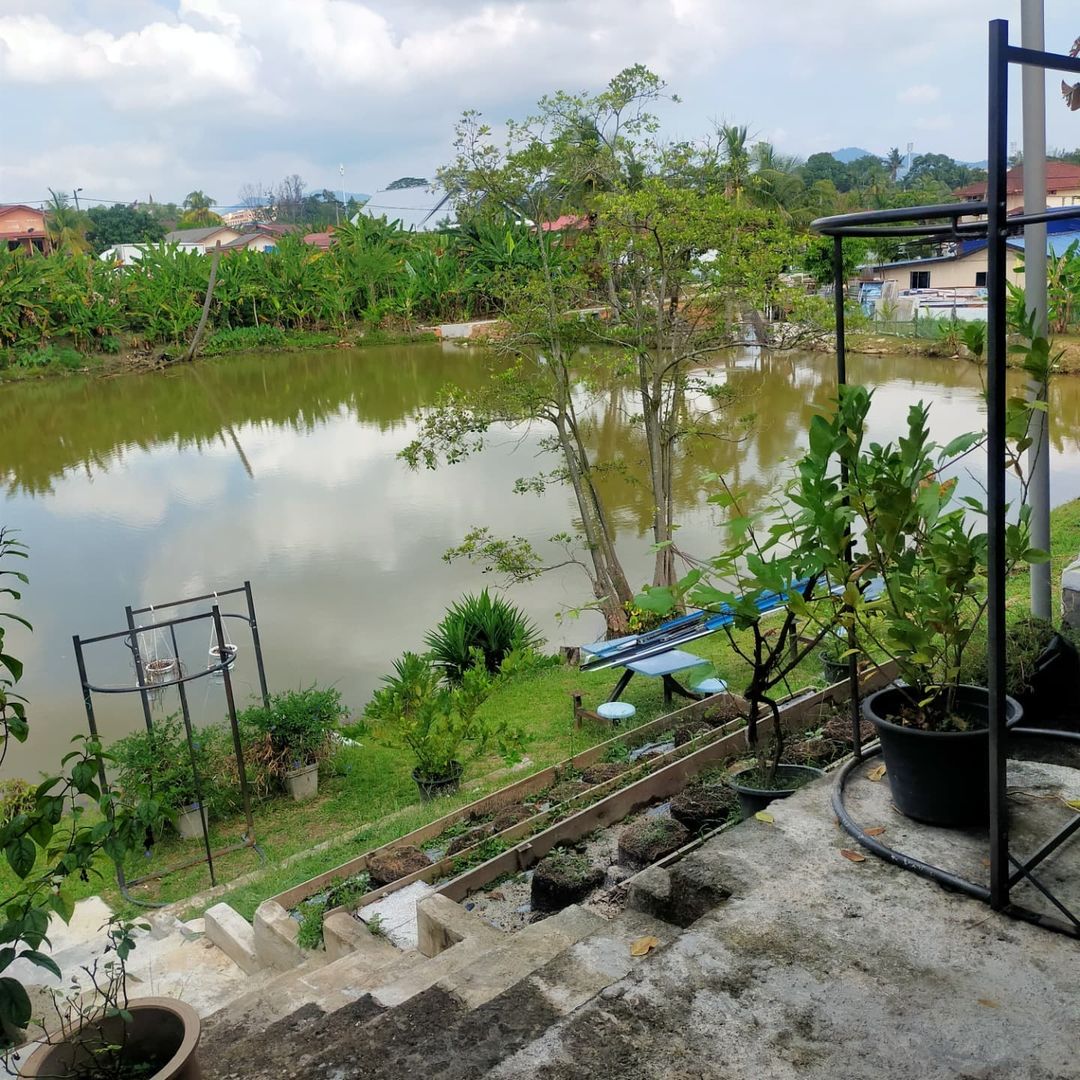 Mama One Stop Bakery & Cafe