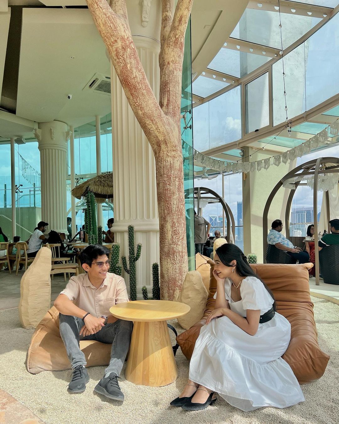 Kafe dengan suasana yang romantis!