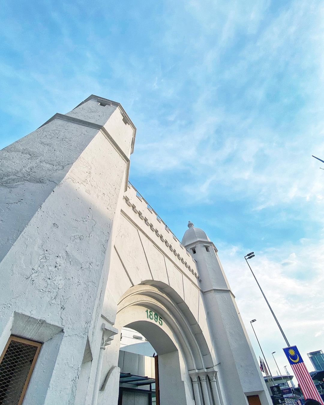 Pintu gerbang penjara pudu