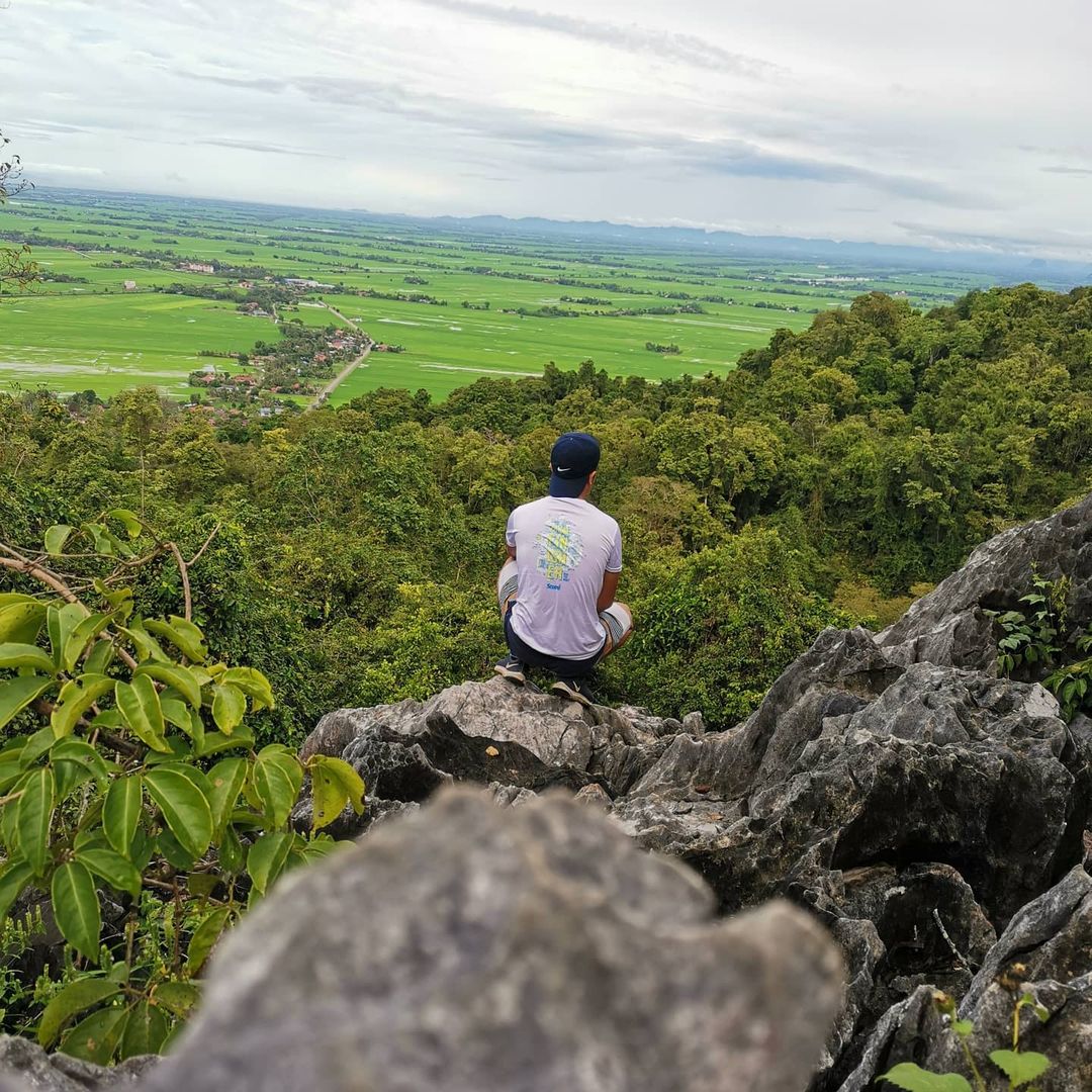 Pemandangan dari puncak