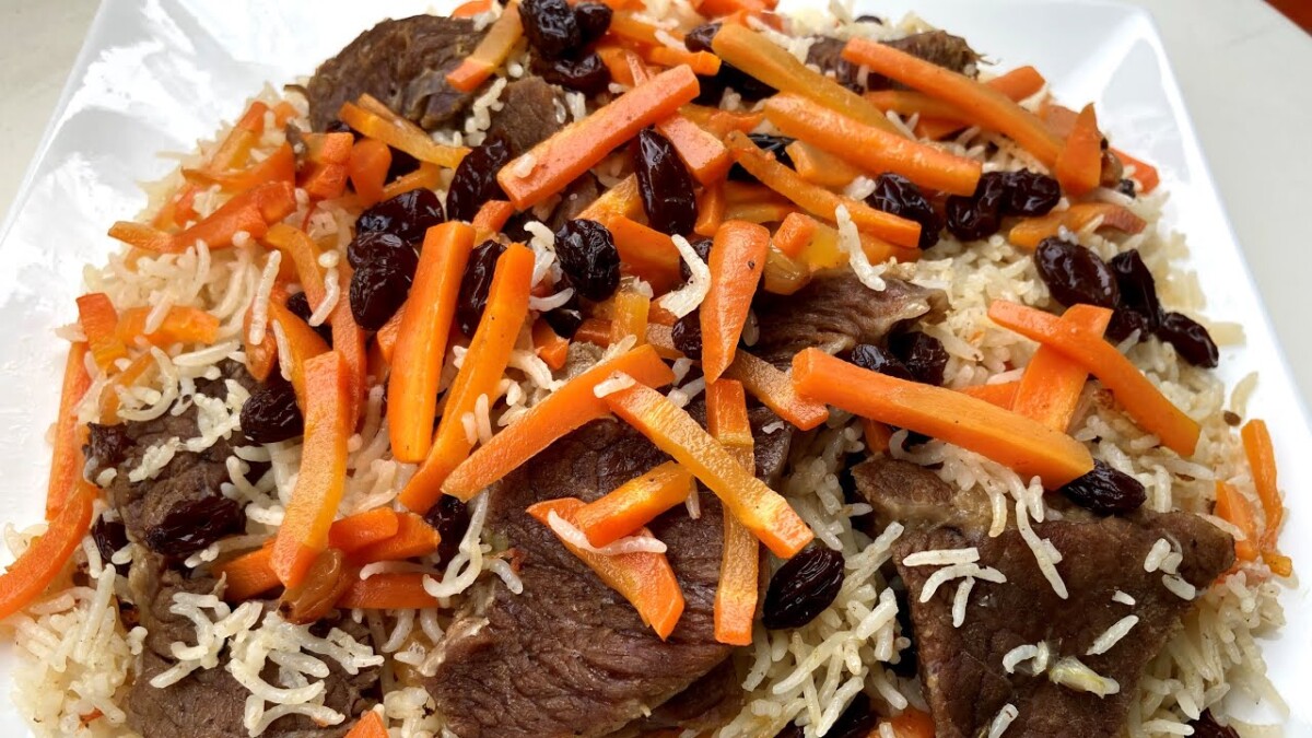 Ini rupa Nasi Afghan yang lebih kurang sama macam Nasi Pakistan