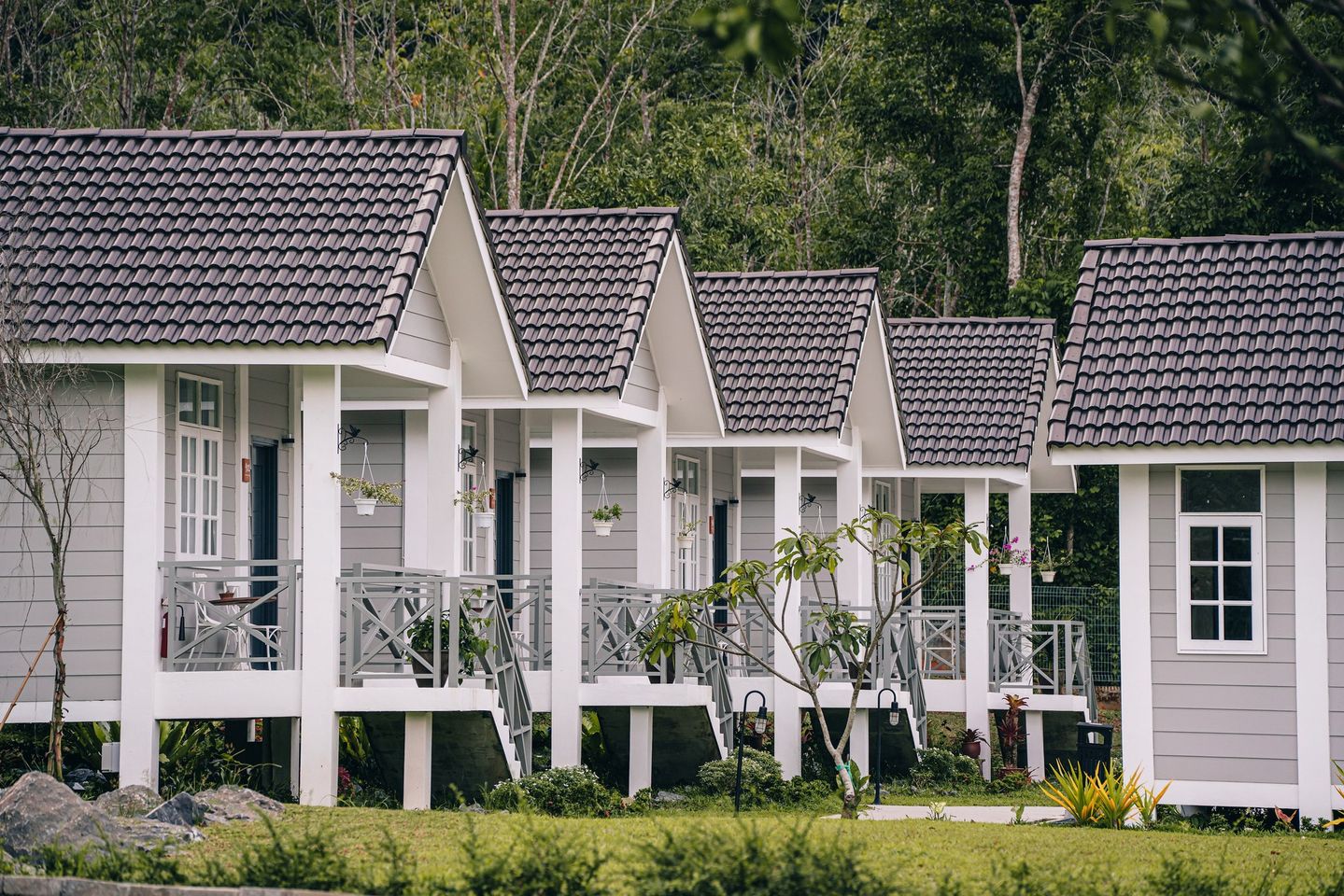 Gua Kelam Chalet Chalet Minimalis English Modern Yang Selesa Untuk