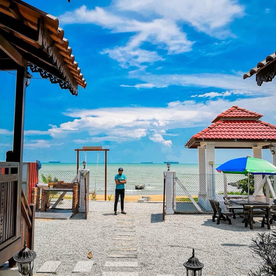 Pemandang laut Selat Melaka