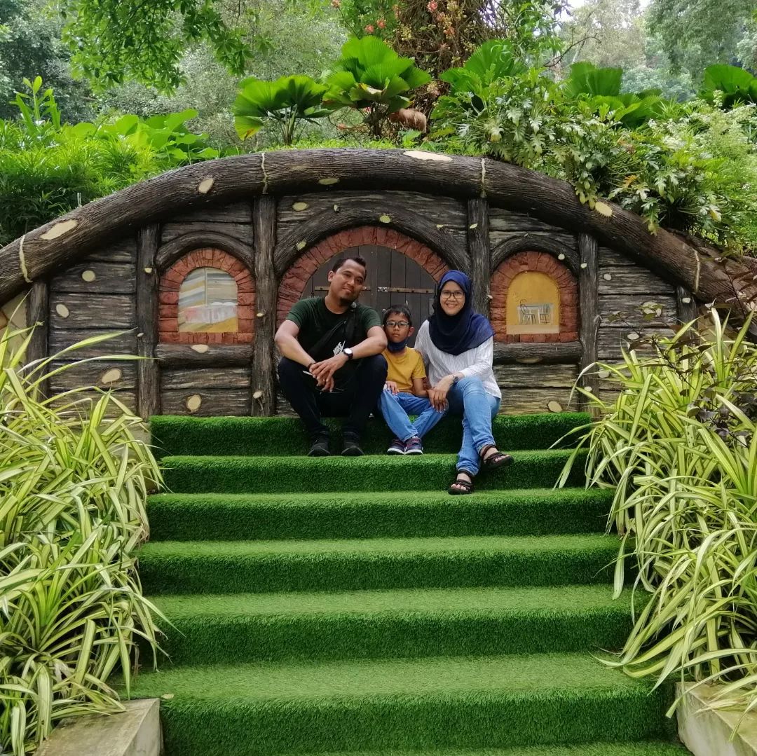 Rumah Hobbit, Mini Zoo Teruntum