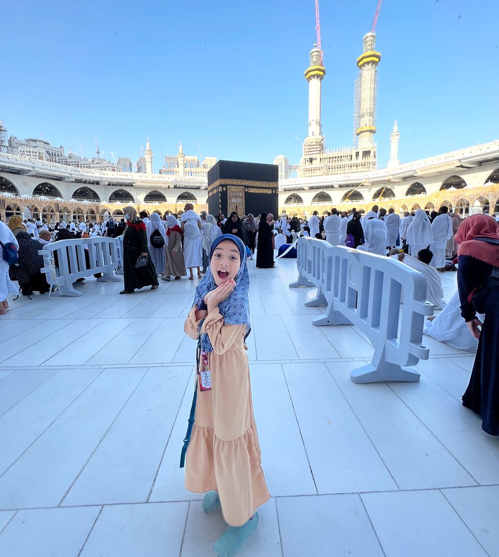 Nur Aurora, anak Diana dan Farid