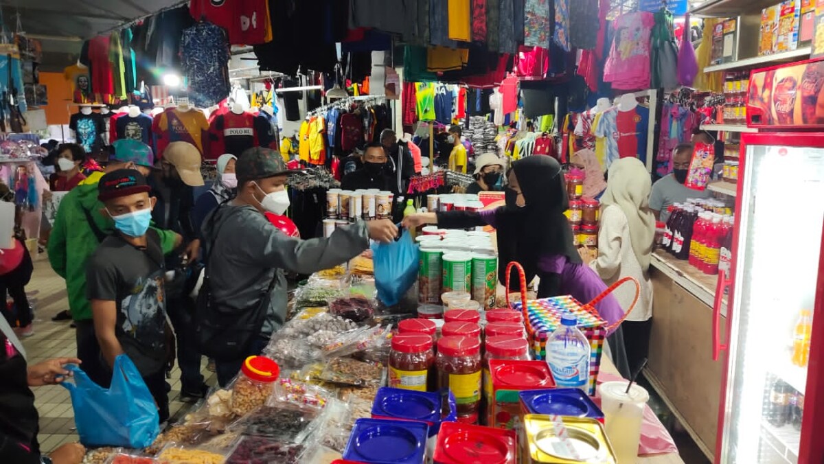 Walaupun sekarang tak ramai guna cash, sediakan satu bajet berbelanja