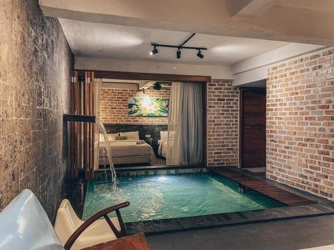 Kolam renang yang disediakan