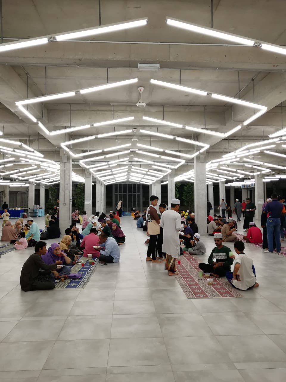 Suasana Yang Sangat Meriah Walaupun Masjid Baru