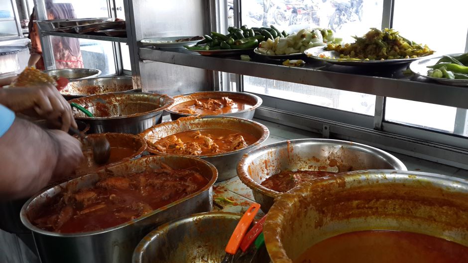 Pelbagai Jenis Kari Yang Memikat Selera Korang