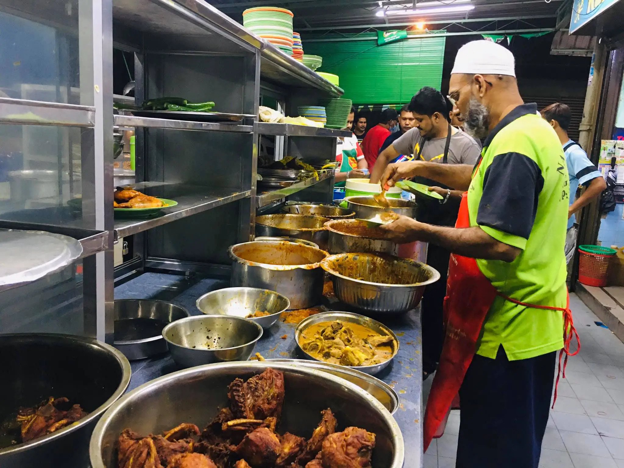 Pastikan 'Joki' Korang Tahu Kombinasi Kuah Kari Yang Sedap