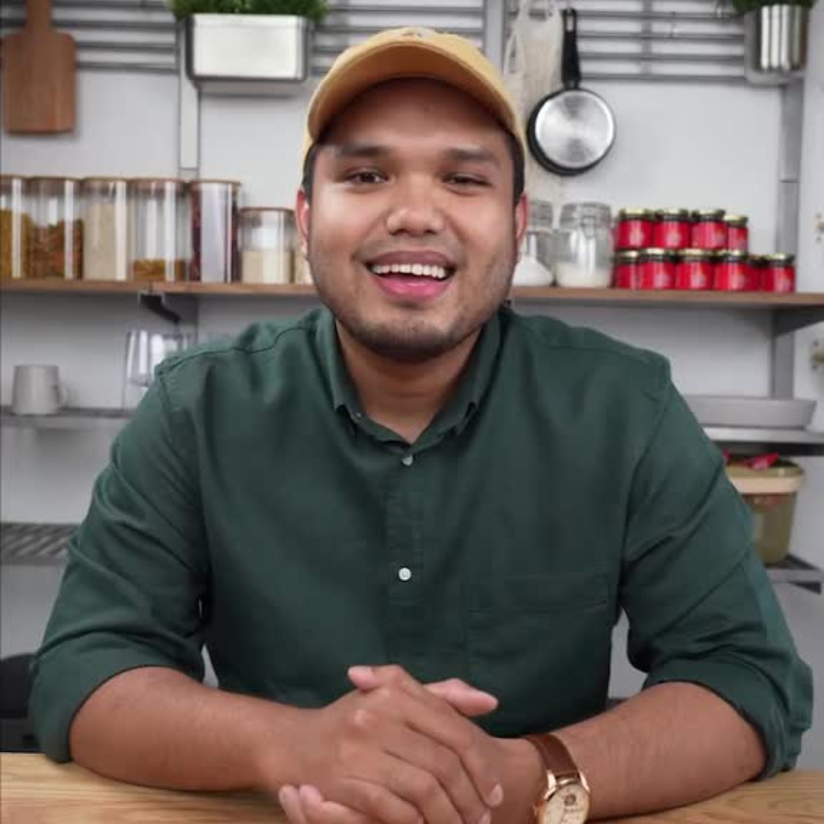 Khairul Aming Menerima Kriitikan Secara Hati Terbuka