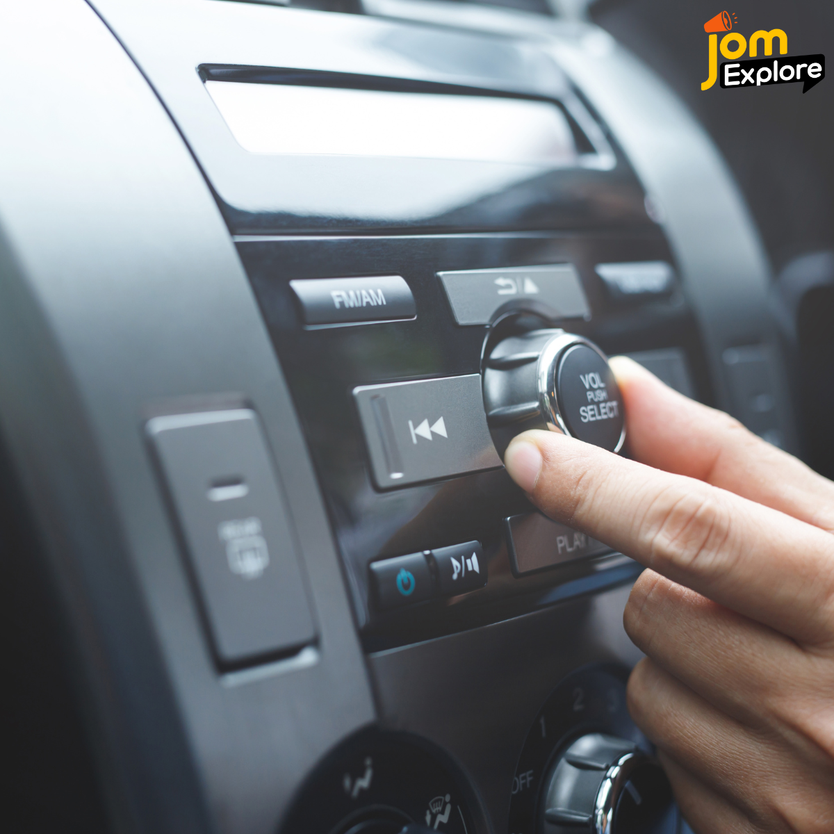 Pasang Radio Kegemaran Korang!