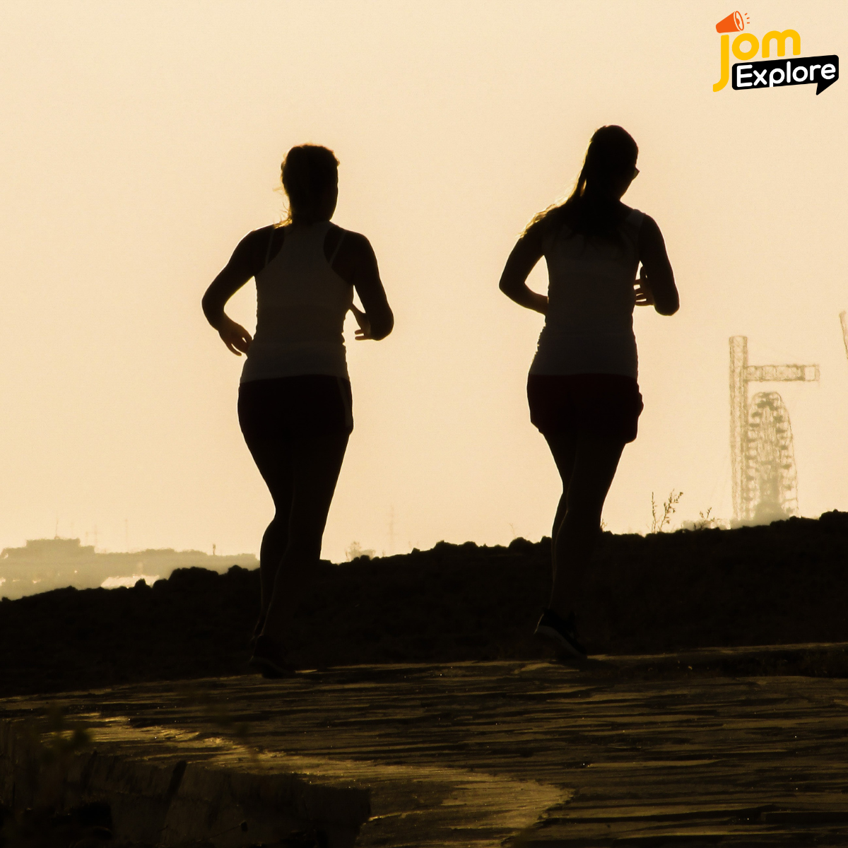 Kalau Boring, Boleh Ajak Teman Untuk Jogging!