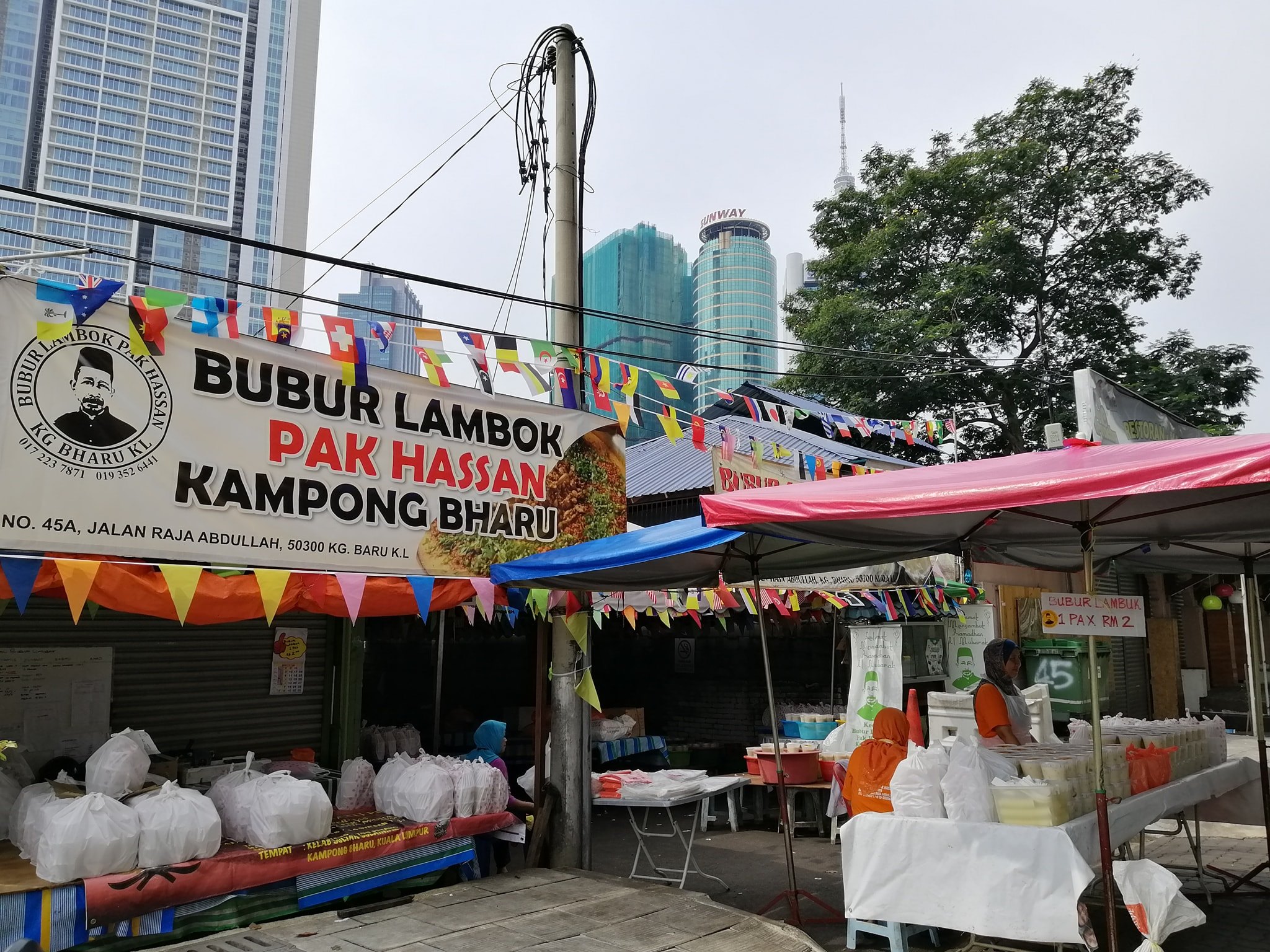 Korang Cari Gerai Pak Hassan Untuk Dapatkan Bubur Lambuk
