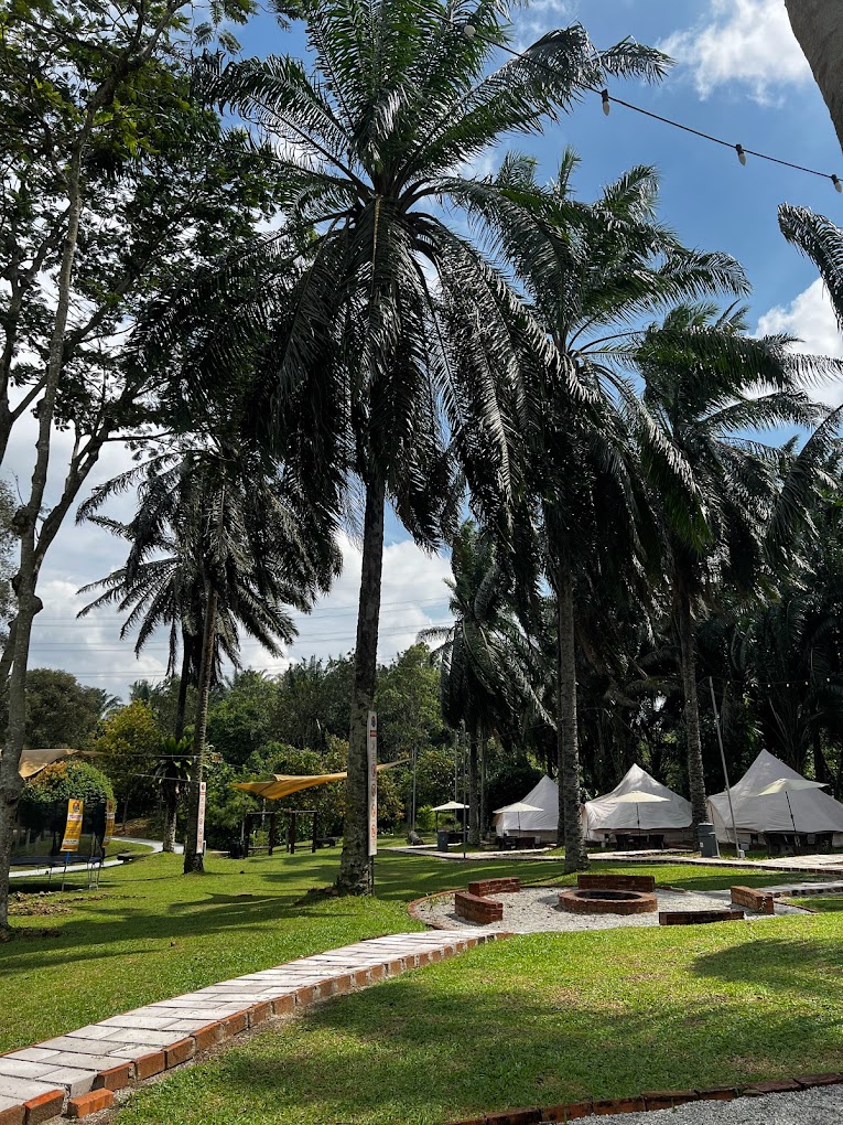 Perubahan suasana alam semula jadi, baru lah seronok gi dating!