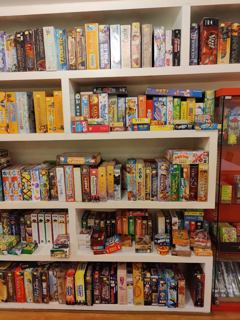 Cari idea dating yang menyeronokkan? Ada pelbagai jenis game untuk korang pilih dan luangkan masa bersama pasangan dengan aktiviti yang penuh keseronokan.