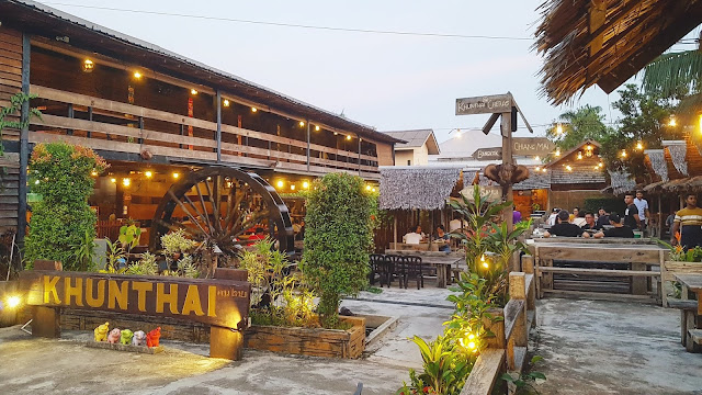 Walaupun Restoran Besar Korang Jangan Risau Tau Servis Memang Terbaik!