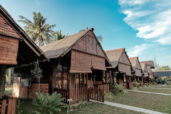 Seni Bina Tradisional Melayu Seperti Rumah Kampung Menjadi Fokus Resort Ini