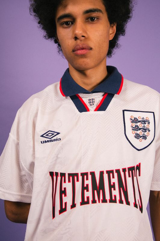 Jersi Bola Vintage Asas Kepada Gaya Blokecore