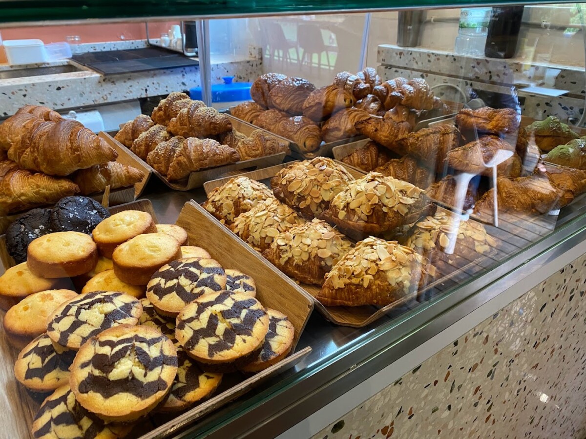 Pastri Panas Untuk Korang Nikmati Bersama Kopi Panas!