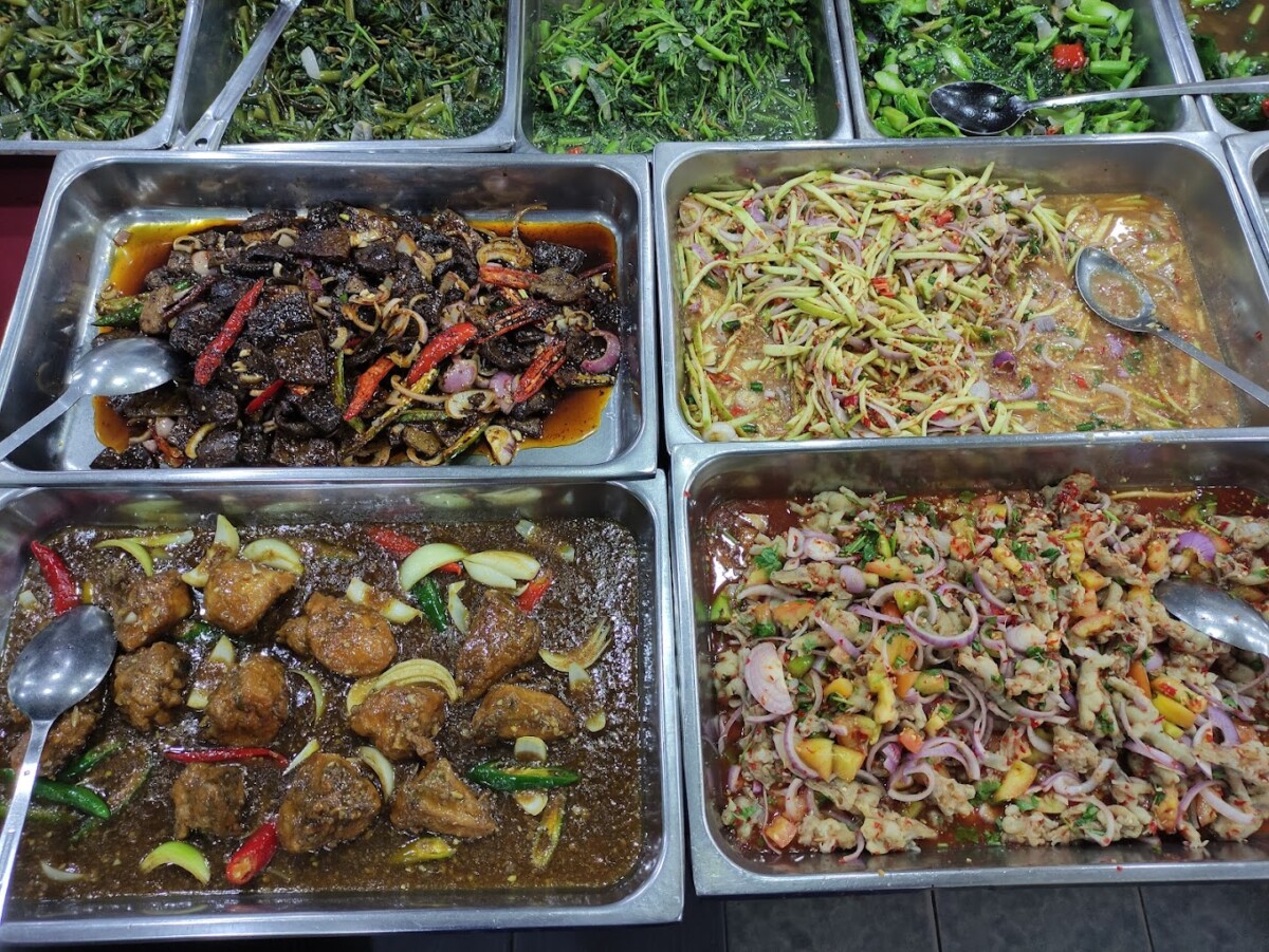 Terliur Tengok Macam-Macam Lauk Ada