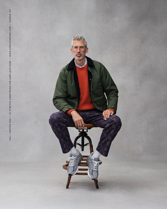 Kasut Sukan Mempunyai Gaya Retro Membuatkan Ia Sesuai Dengan Vintage Look