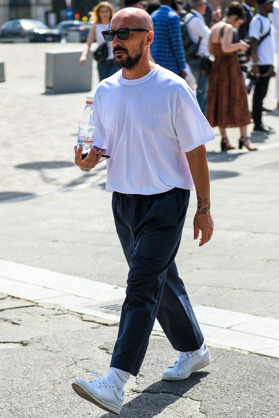 Baju T Shirt Senang Untuk Dipadankan Dengan Pakaian Lain