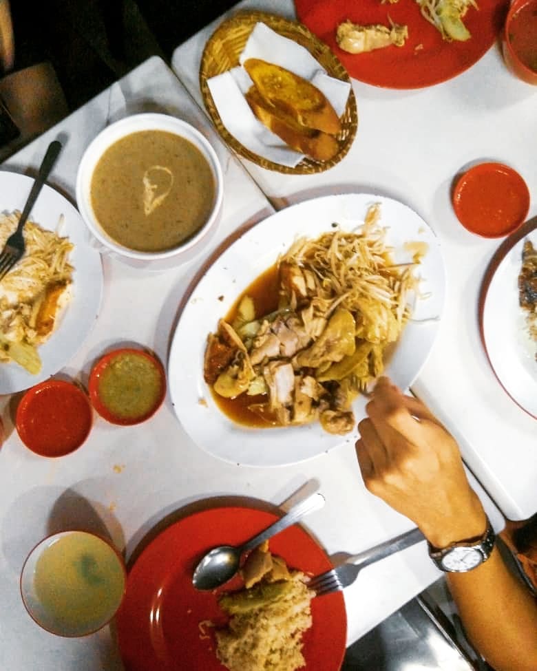 Ramai Tergila-gila Dekat Nasi Ayam Kedai Ini