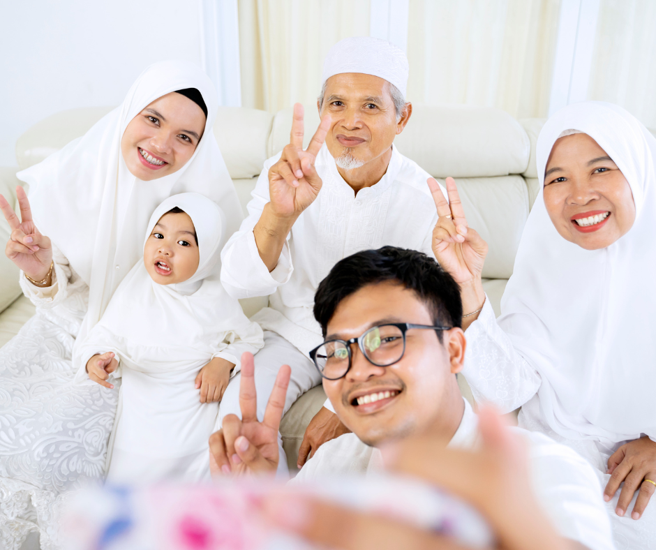 Melalui usaha ini, kita dapat membina ikatan yang lebih dekat dan saling menghormati antara kita dan mak mertua.