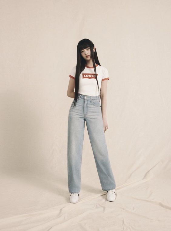 Memiliki Wajah Unik Membawa Trend Y2K