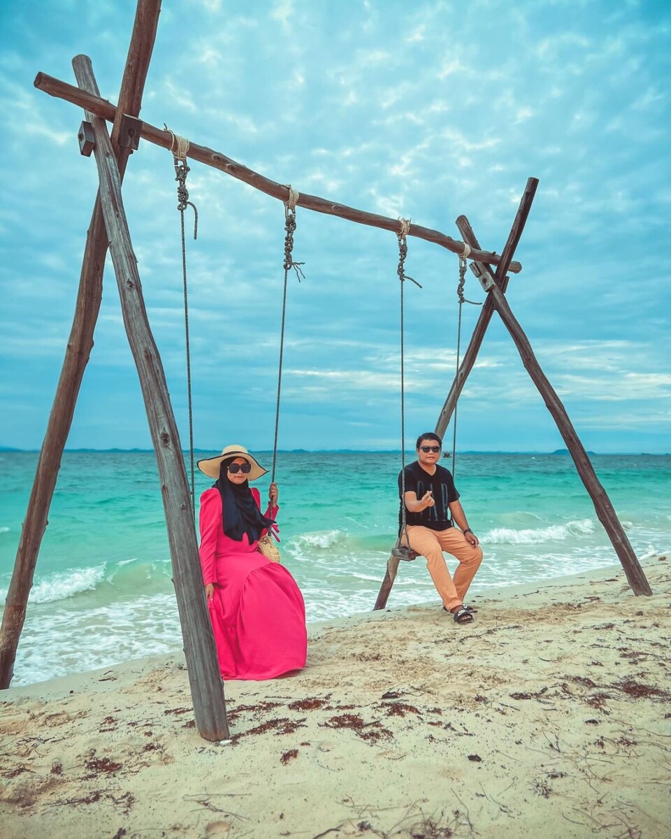 Keindahan Pulau Bbai Besar