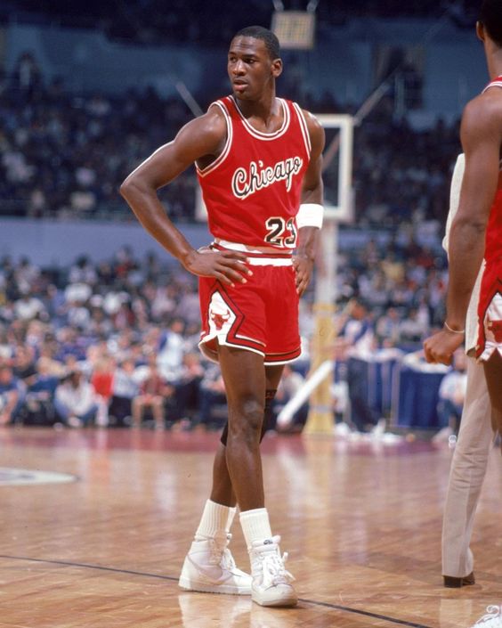 Beliau Mengubah Corak Permainan Bola Keranjang Dengan Kebolehannya