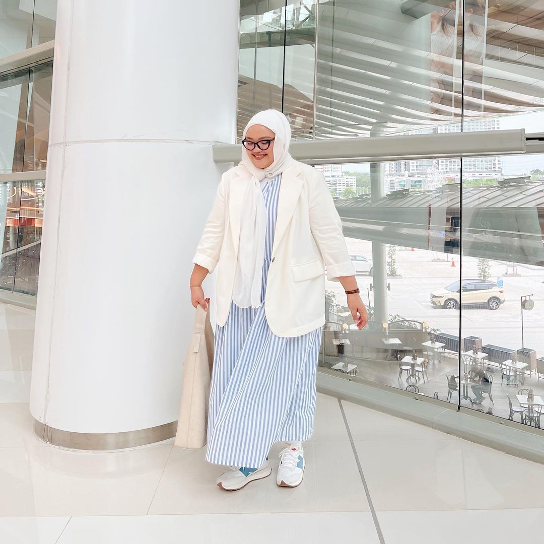 Gunakan Teknik Layering seperti Cardigan