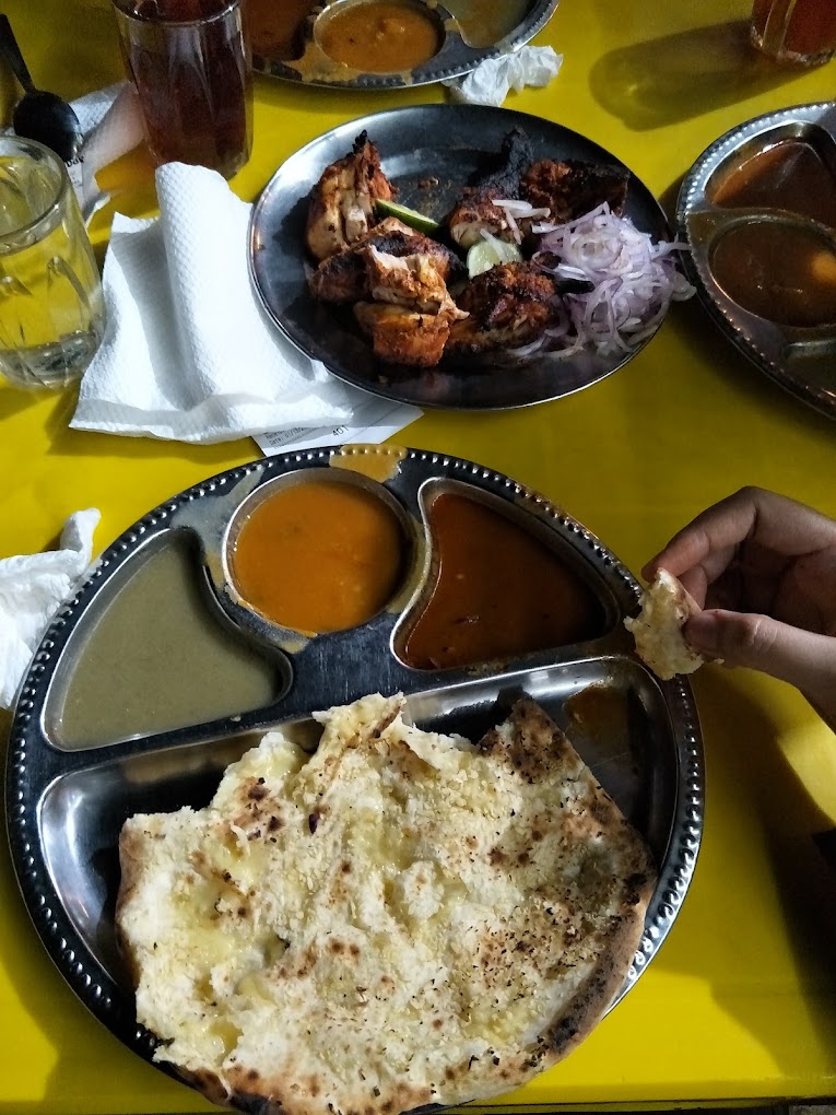 Dekat Tandoori Hut Je Korang Boleh Dapat Roti Naan Paling Sedap!