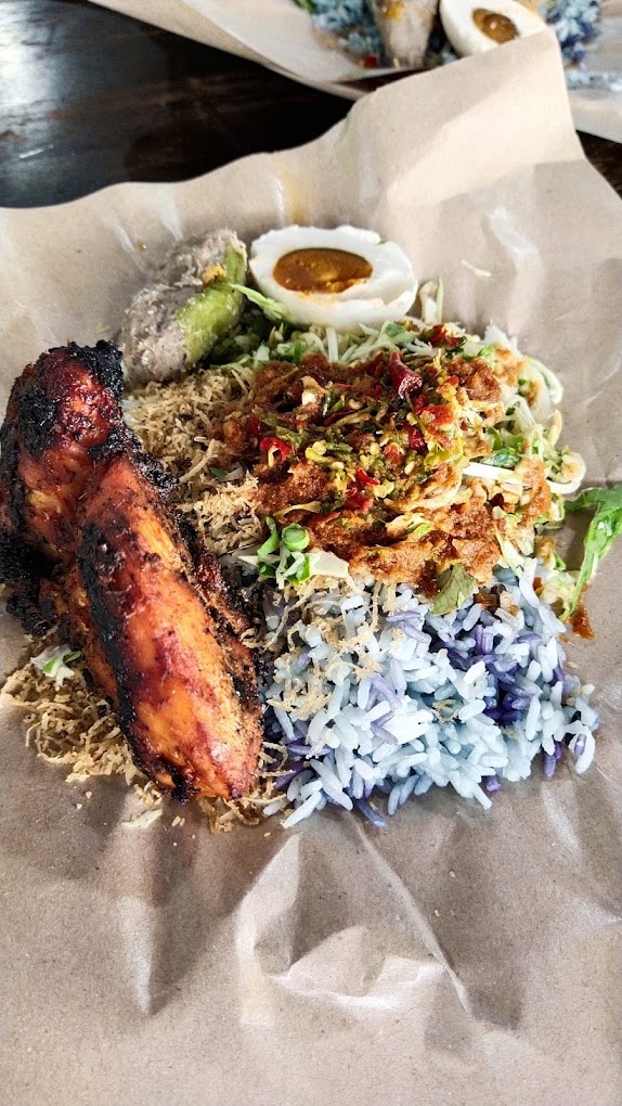 Nasi Kerabu Pun Sedap Juga Untuk Sarapan Pagi
