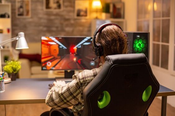 Ada Lelaki Wajib Main Game Untuk Melepaskan Stress Dalam Hidupnya