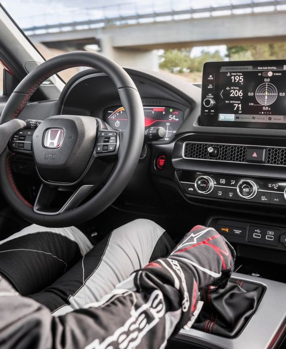 Mereka Turut Memastikan Menggunakan Bahan Berkualiti Dalam Ruang Kabin Memandu