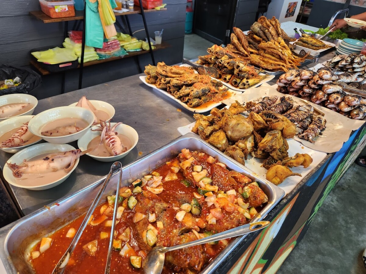 Aneka Lauk Makanan Laut Segar Boleh Dapat Dekat Sini