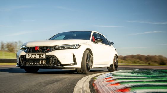 Kereta Prestasi Tinggi Gaya Sporty Menjadi Pilihan Utama Lelaki Dan Menarik Perhatian Perempuan