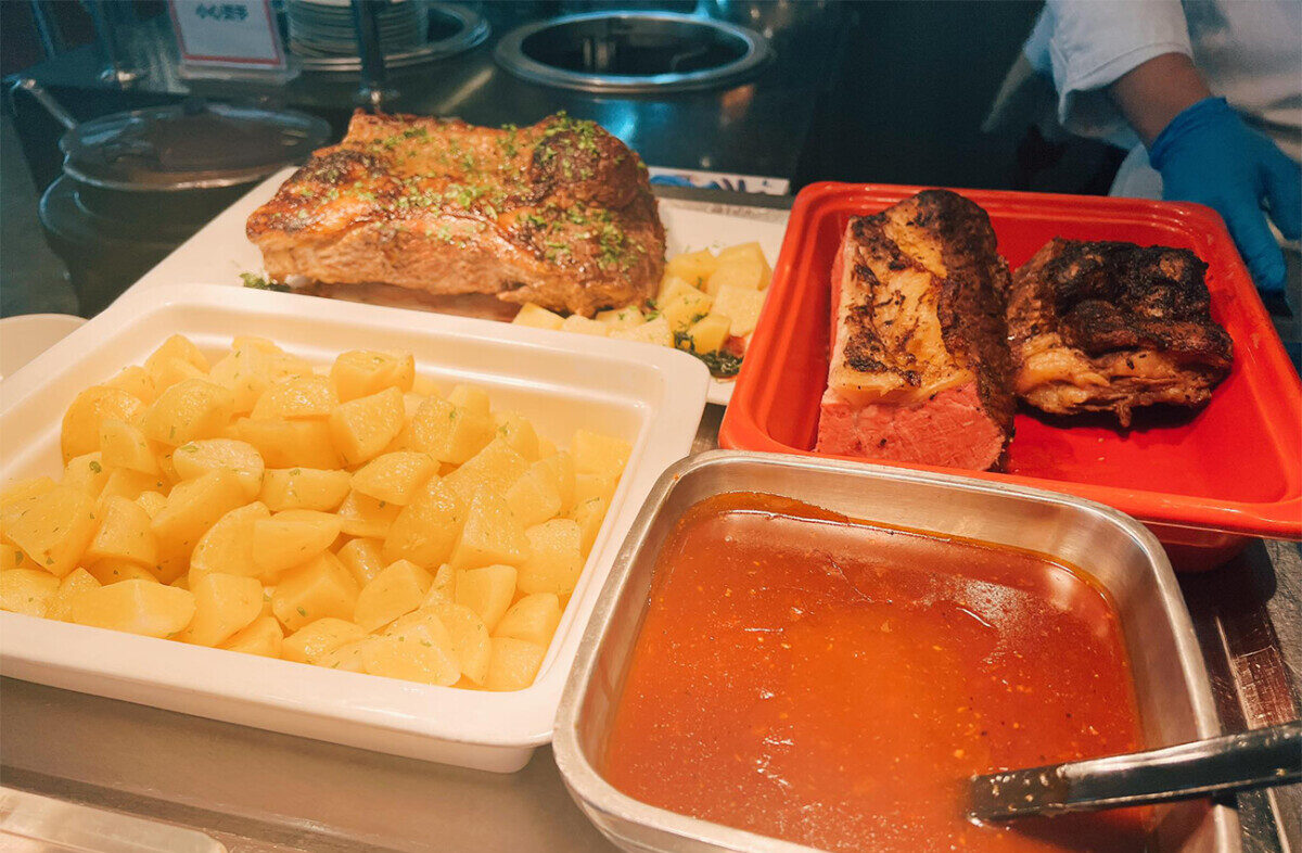 Makanan Yang Halal Dan Menyelerakan